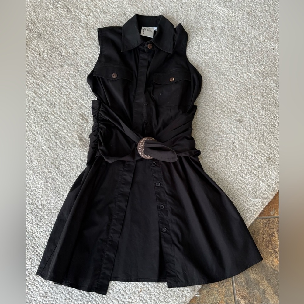 Finley black sleeveless blouse with a swing! Belted, black xs